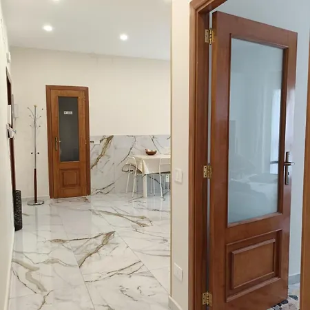 La Casa Del Presepino * نابولي